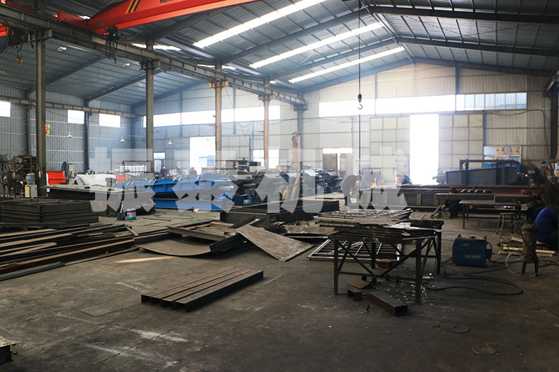 反井鉆機(jī)施工轉(zhuǎn)場(chǎng)洞室